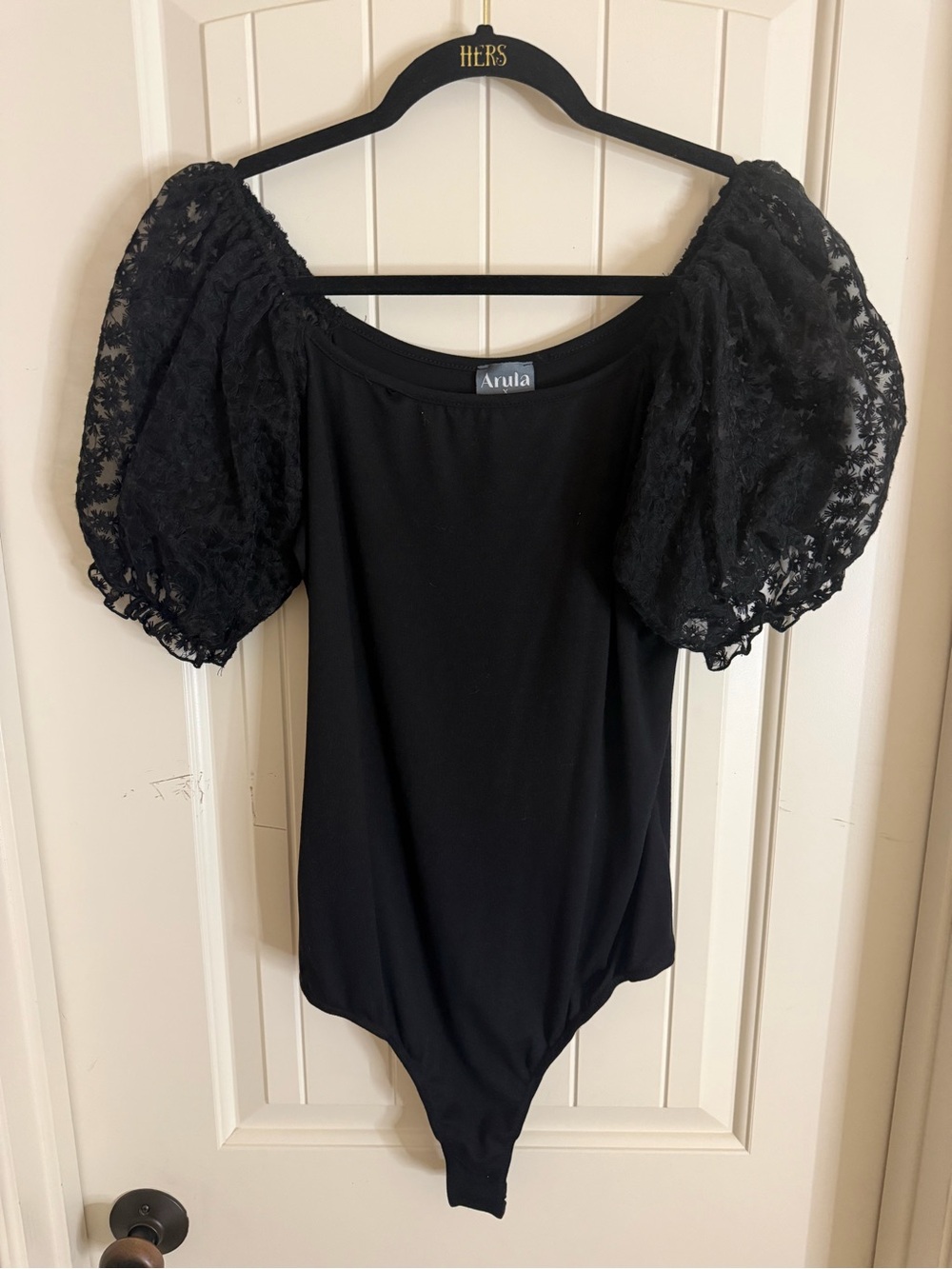 ARULA Black Lace Puff Sleeve Bodysuit